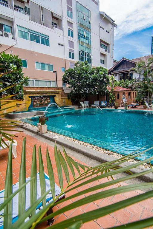 สุทัศน์ คอร์ท 4 Hotel Pattaya ภายนอก รูปภาพ