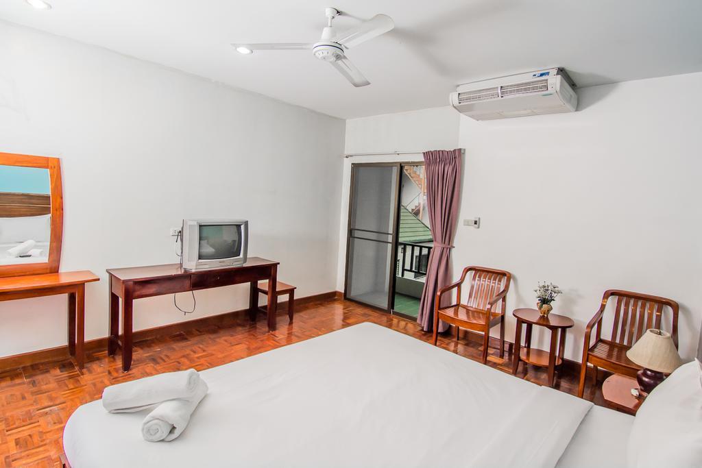 สุทัศน์ คอร์ท 4 Hotel Pattaya ภายนอก รูปภาพ
