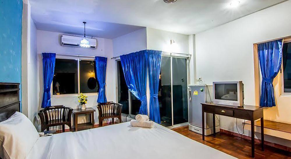 สุทัศน์ คอร์ท 4 Hotel Pattaya ภายนอก รูปภาพ