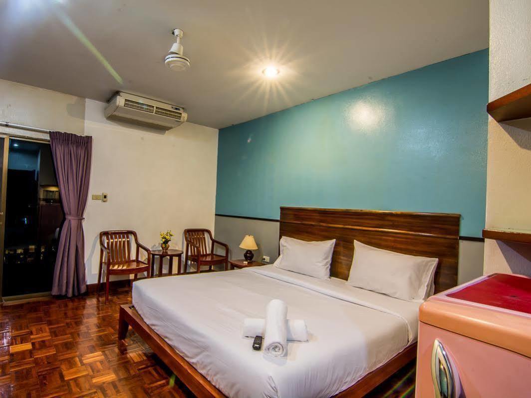 สุทัศน์ คอร์ท 4 Hotel Pattaya ภายนอก รูปภาพ